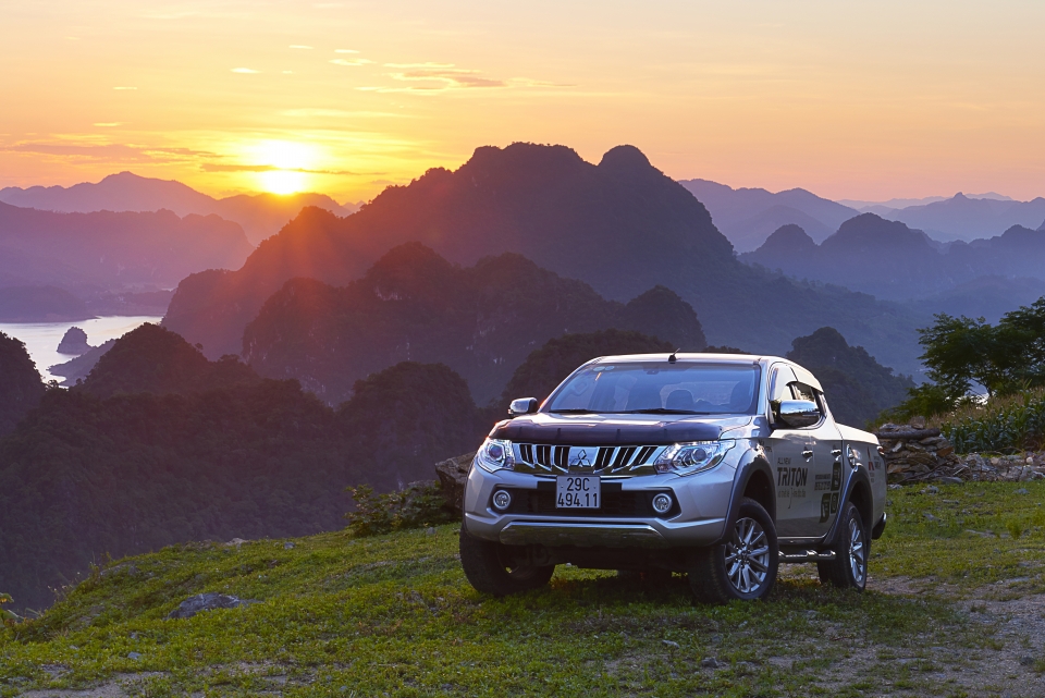 Hàng loạt xe Mitsubishi nhập khẩu đổ bộ trong tháng 8, giá giảm từ 15 triệu đồng mitsubishi motors viet nam dieu chinh gia ban cac dong xe