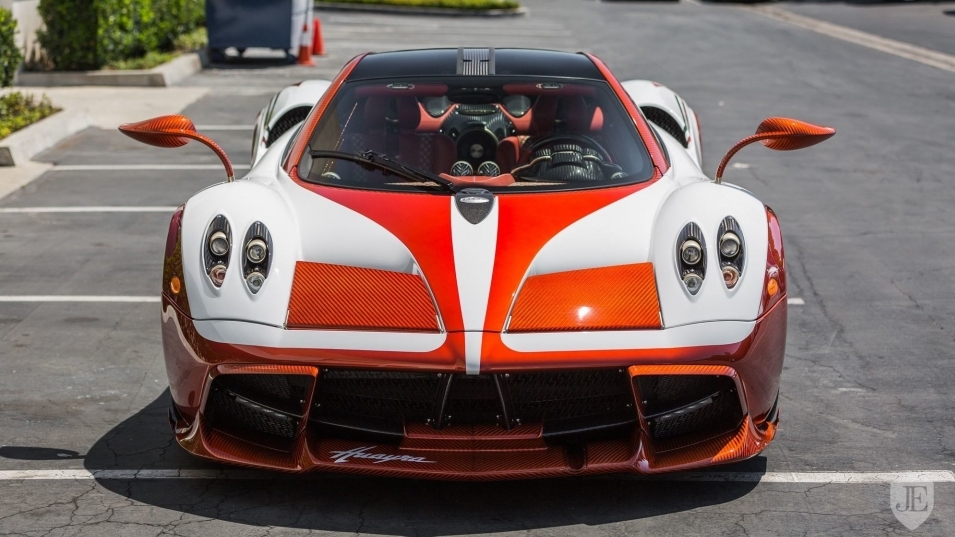 Pagani Huayra độc nhất vô nhị được rao bán khi mới đi... 8km