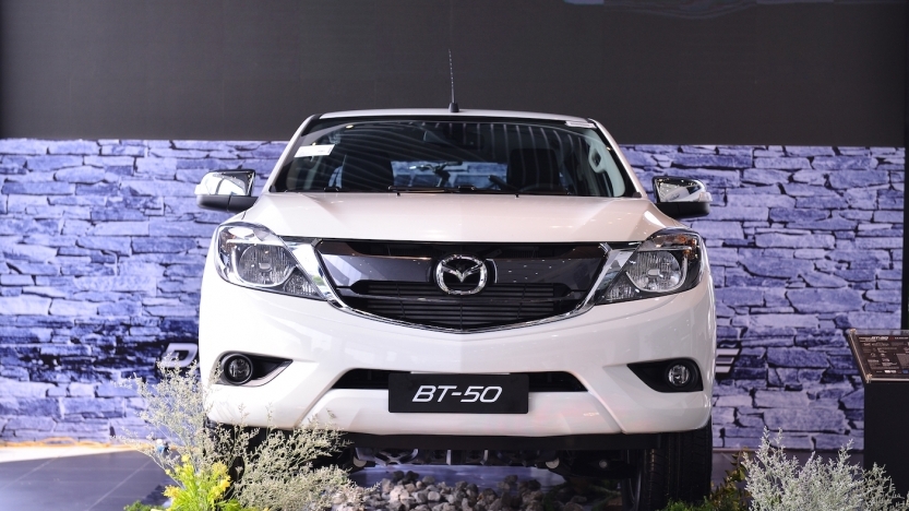 Mazda BT-50 2019 ra mắt, giá từ 655 triệu đồng