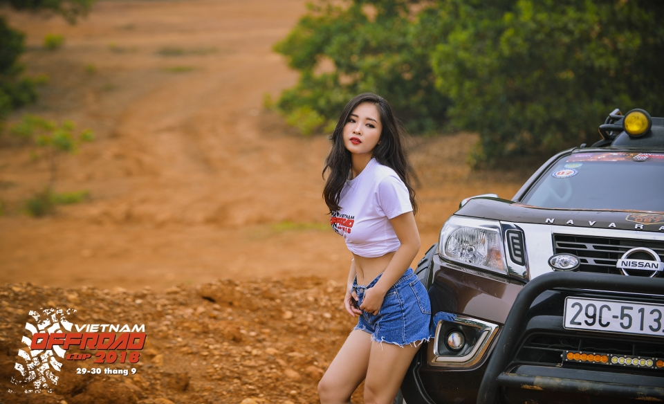 voc 2018 chan dai lam lem bun dat cung nissan navara