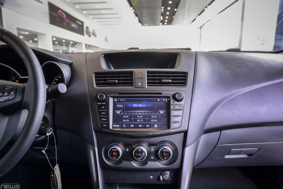 chi tiet mazda bt 50 2019 vua ra mat tai viet nam