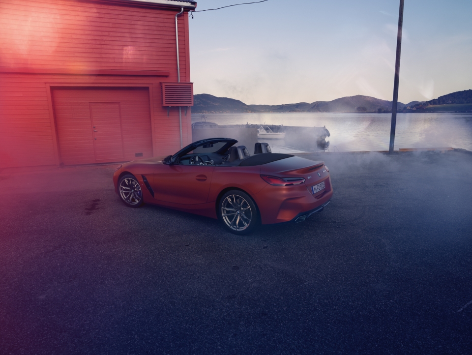bmw z4 the he moi bat ngo bi lo anh phien ban hoan chinh