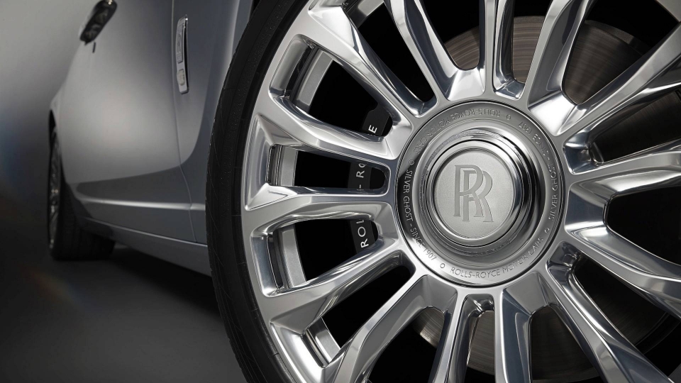 rolls royce ra mat silver ghost collection gioi han 35 chiec tren toan the gioi
