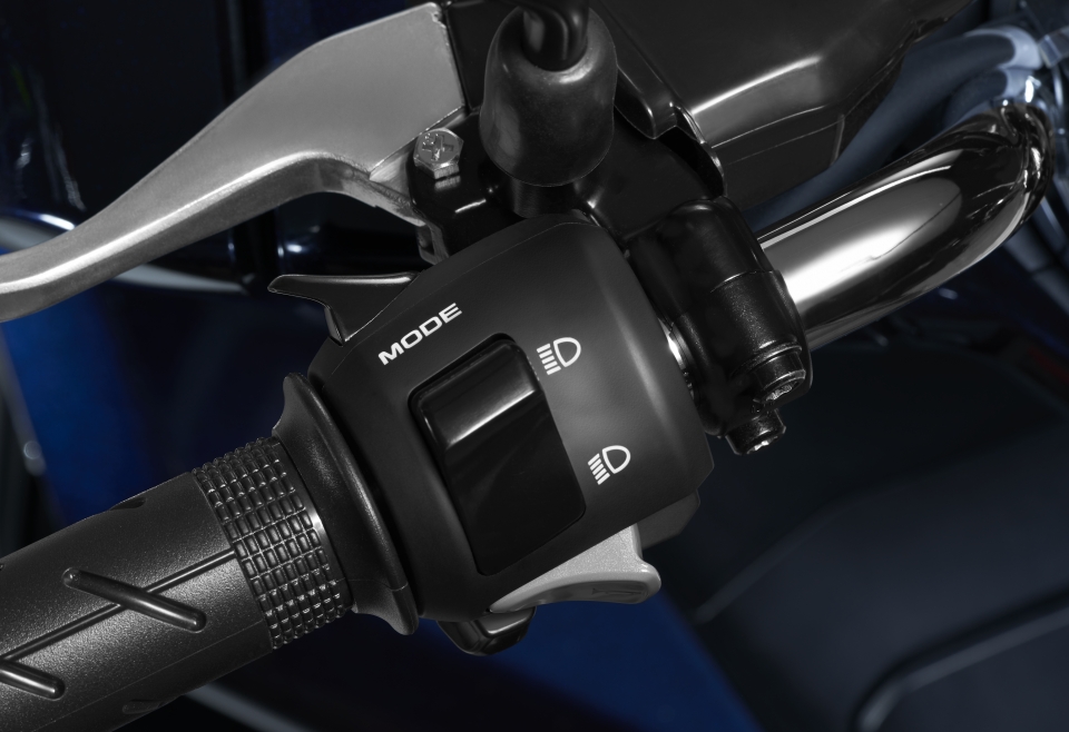 Giá ngang Honda SH 150, PCX Hybrid vừa ra mắt tại Việt Nam có gì đặc biệt? gia ngang honda sh 150 pcx hybrid vua ra mat tai viet nam co gi dac biet