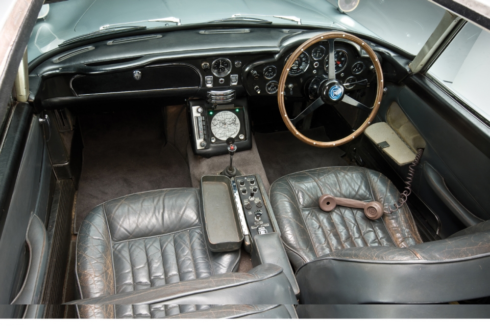 aston martin tai san xuat sieu xe cua diep vien 007 gia 80 ty dong