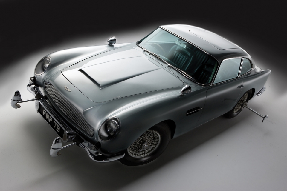 Aston Martin tái sản xuất siêu xe của điệp viên 007, giá 80 tỷ đồng aston martin tai san xuat sieu xe cua diep vien 007 gia 80 ty dong
