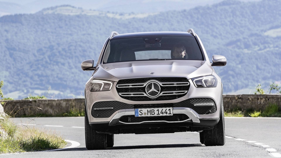 Mercedes-Benz giới thiệu GLE hoàn toàn mới, trang bị hàng loạt công nghệ tiên tiến mercedes benz gioi thieu gle hoan toan moi trang bi hang loat cong nghe tien tien