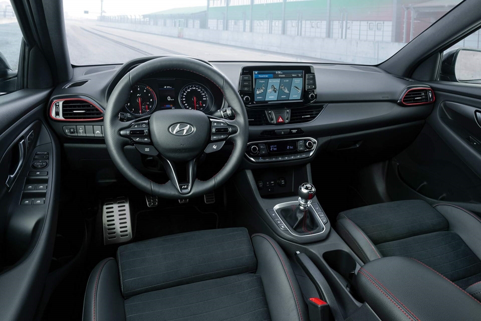 i30 fastback n 2019 ra mat coupe 5 cua hieu suat cao dau tien cua hyundai