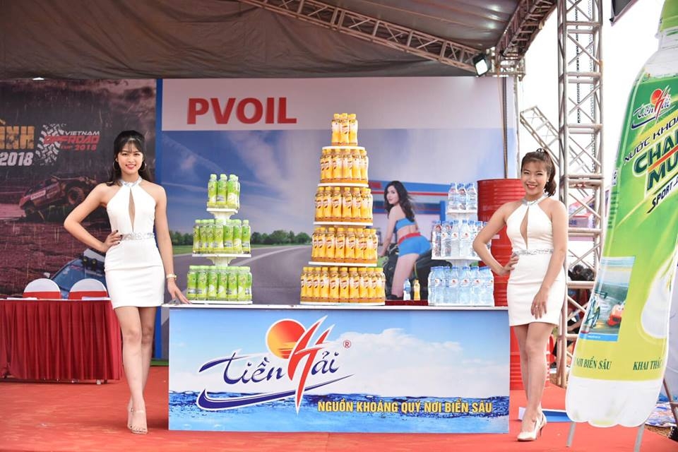 voc 2018 nhung bong hong xinh dep tai chao lua dong mo