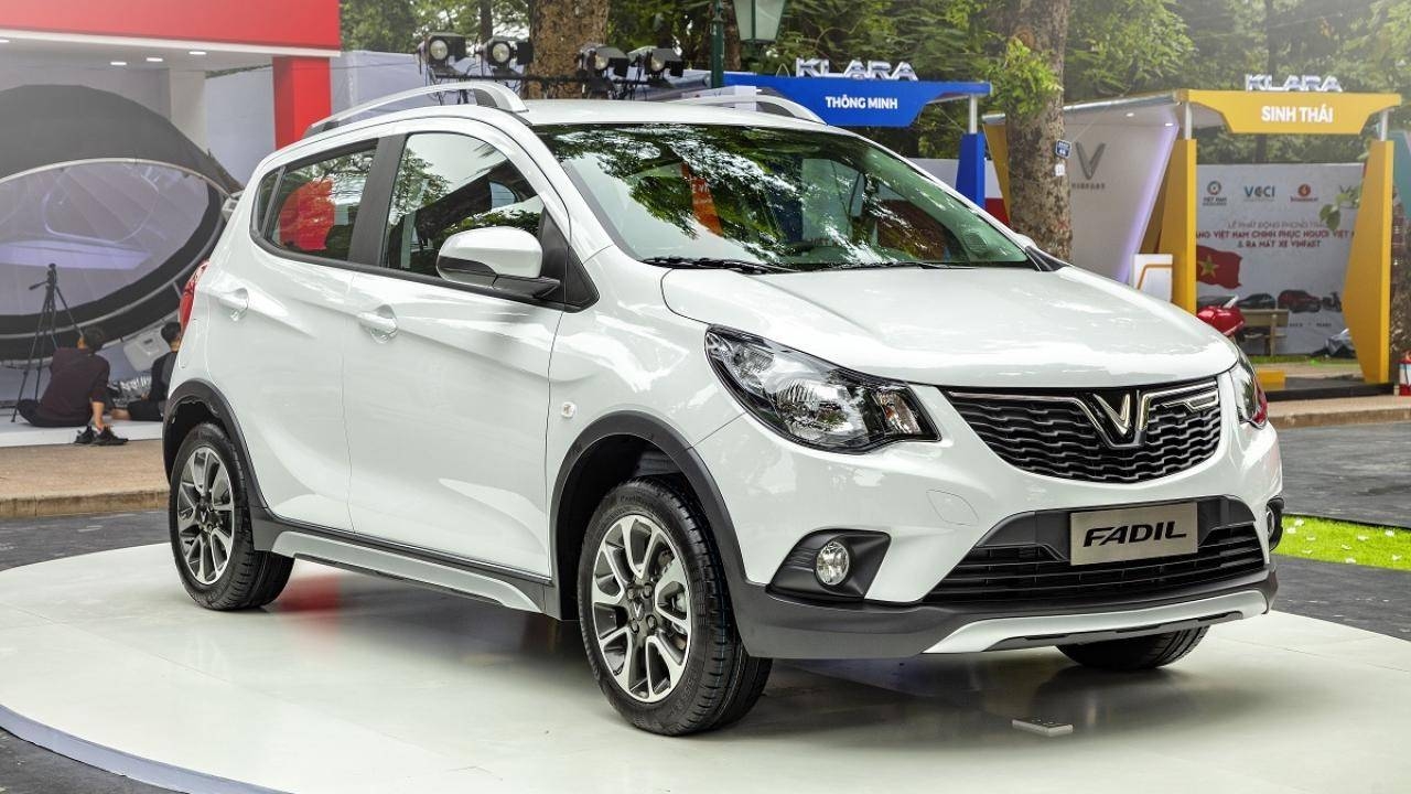 So sánh Hyundai i10 hoàn toàn mới và Vinfast Fadil: Chọn trang bị hay thiết kế? so sanh hyundai i10 hoan toan moi va vinfast fadil chon trang bi hay thiet ke