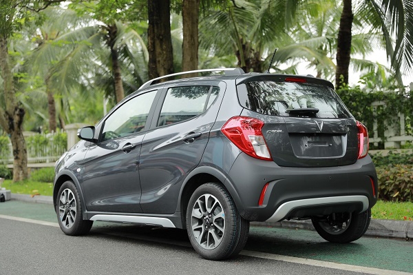 So sánh Hyundai i10 hoàn toàn mới và Vinfast Fadil: Chọn trang bị hay thiết kế? so sanh hyundai i10 hoan toan moi va vinfast fadil chon trang bi hay thiet ke