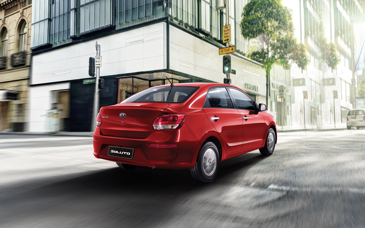 Kia Soluto có gì để cạnh tranh với các đối thủ hàng đầu phân khúc B kia soluto da dinh ngay ra mat co gi de canh tranh vios accent