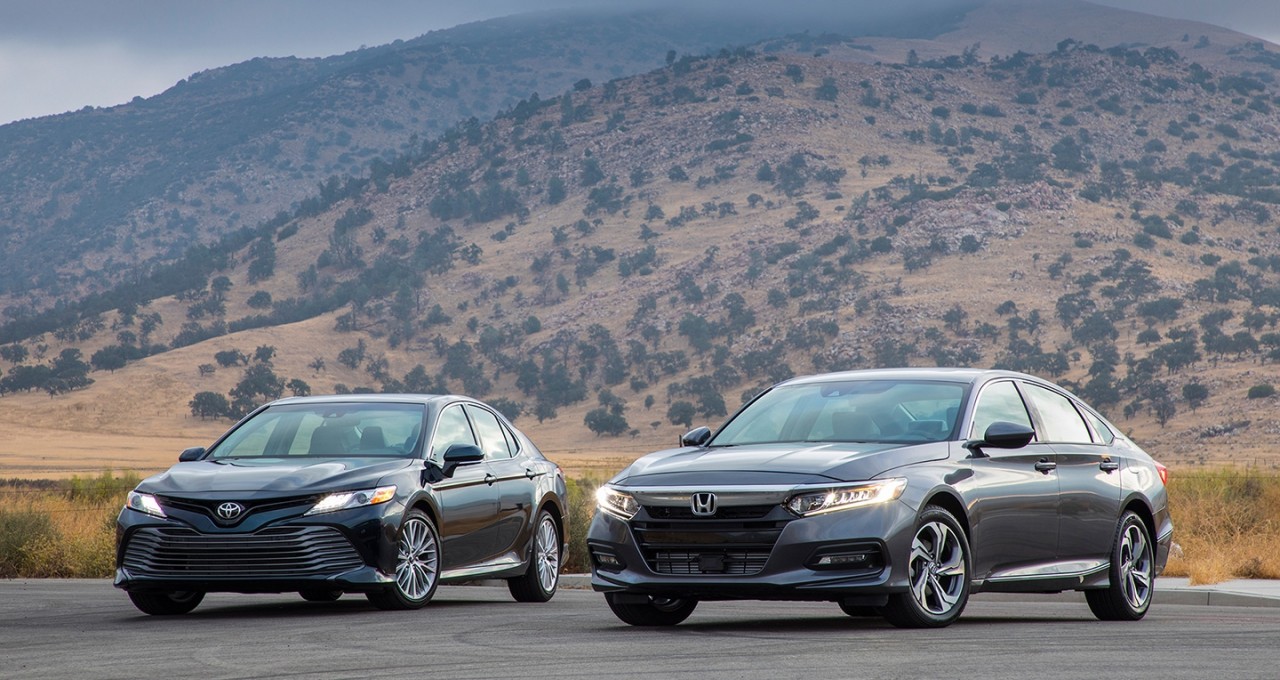 Chọn Honda Accord 2019 sắp về hay Toyota Camry? chon honda accord 2019 sap ve hay toyota camry