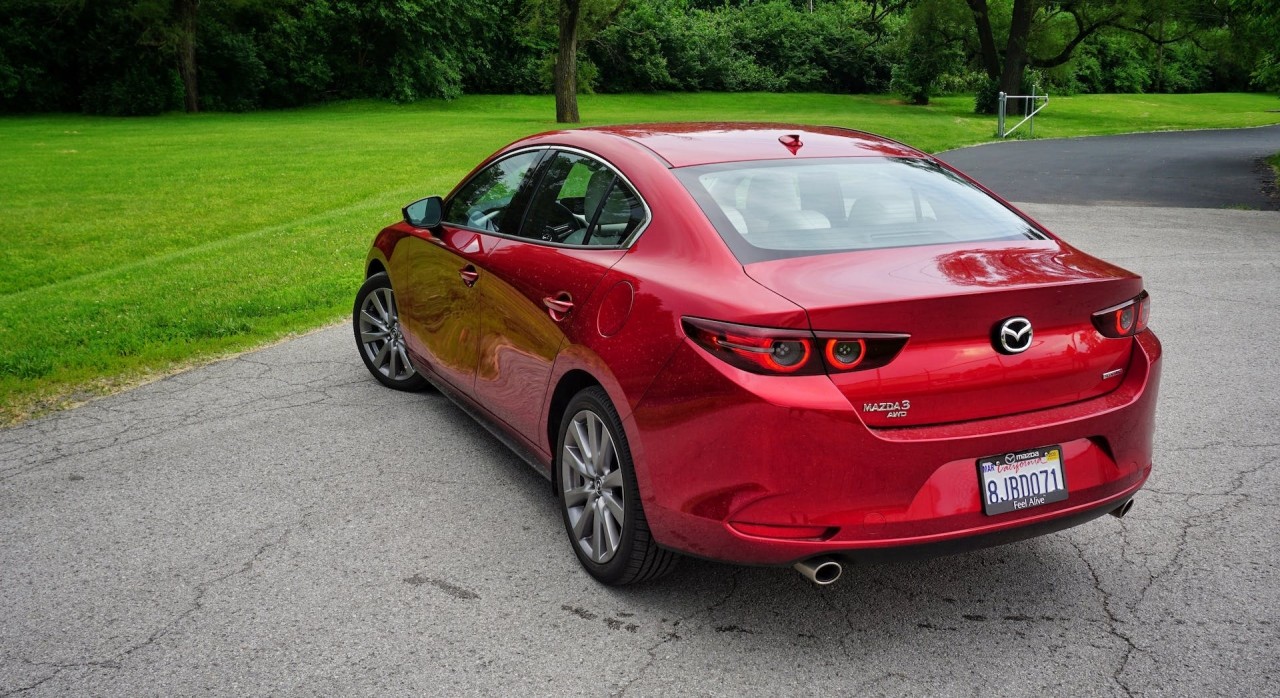 Mazda 3 2019 chuẩn bị ra mắt tại Việt Nam có gì hơn Honda Civic? mazda 3 2019 chuan bi ra mat tai viet nam co gi hon honda civic