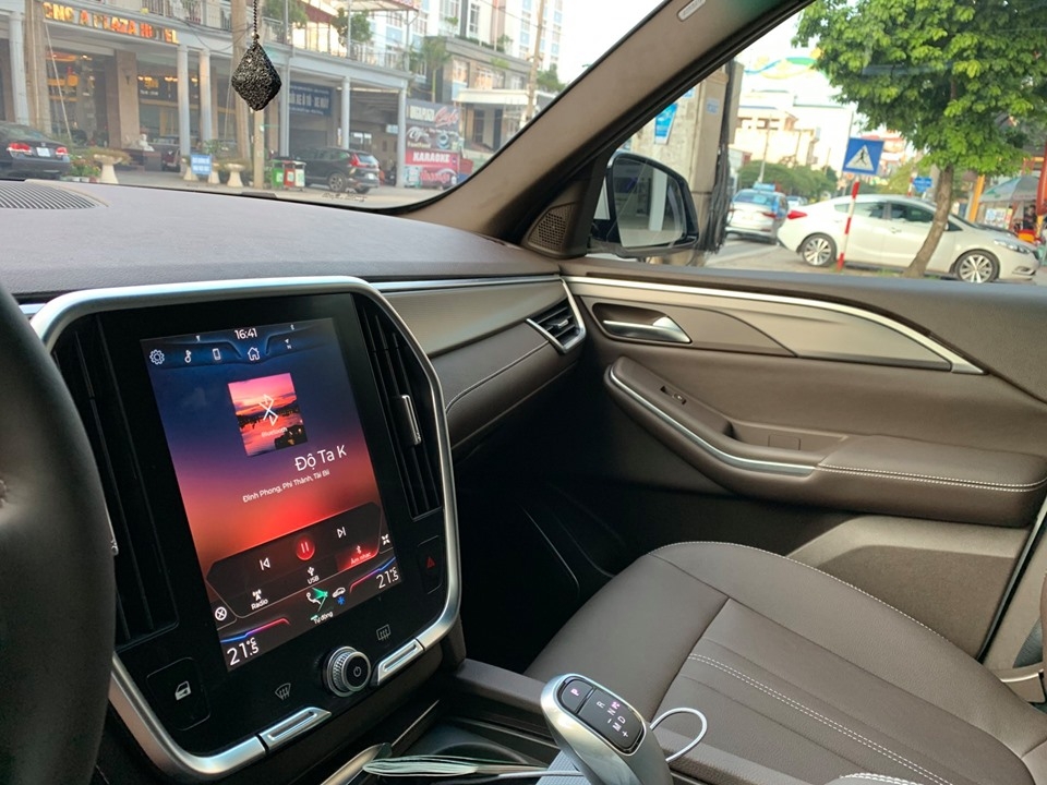 Chủ showroom độ xe: Vinfast Lux SA2.0 chạy ngon nhưng còn nhược điểm chu showroom do xe vinfast lux sa20 chay ngon nhung con nhuoc diem