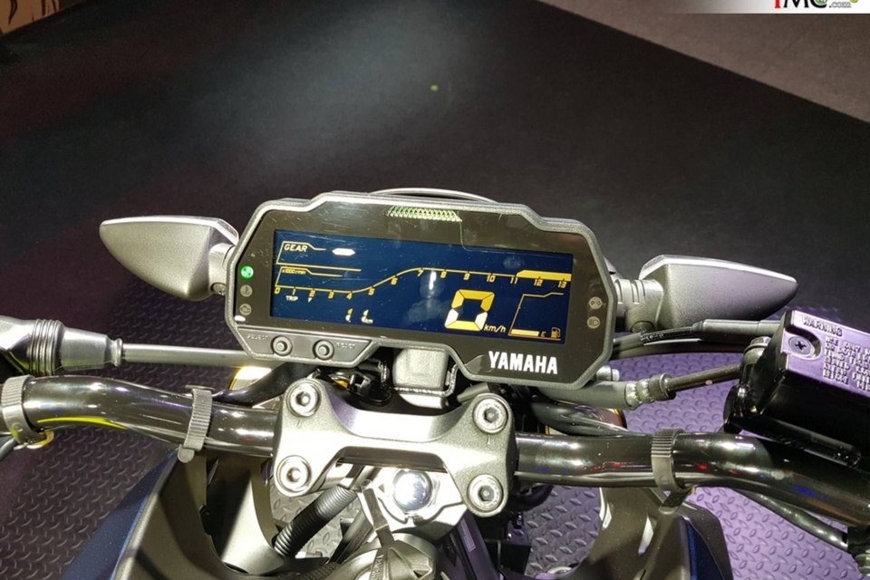 yamaha ra mat the he tiep theo cua mau xe con tay mt 15