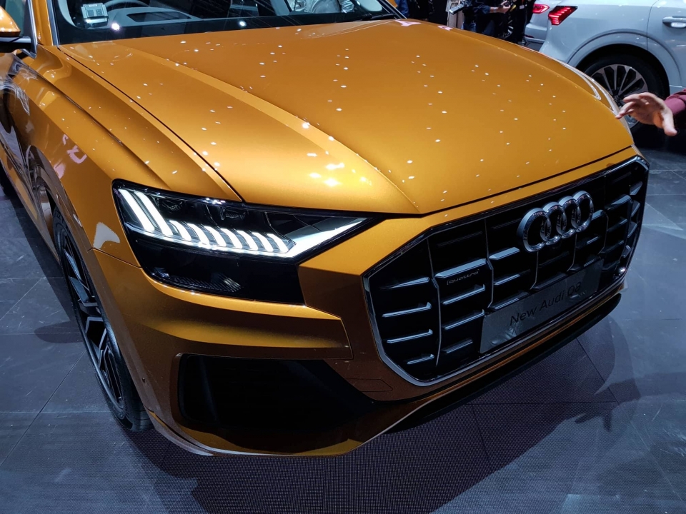 audi ra mat q8 doi trong cua bmw x6 tai singapore san sang trung bay tai viet nam motor show 2018
