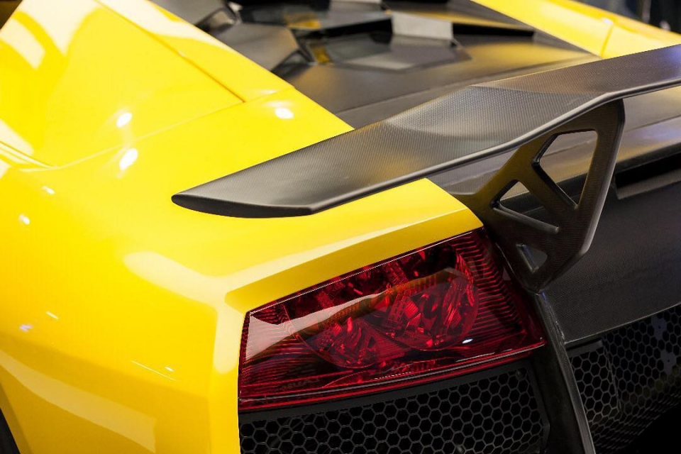 ky su iran mat 4 nam rong de nhai lamborghini murcielago sv giong den 99