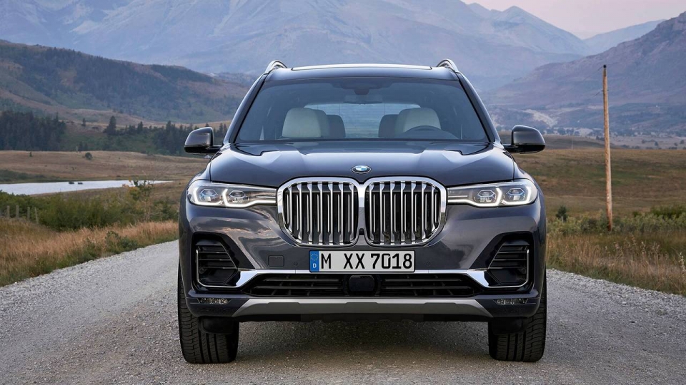 So sánh nhanh BMW X7 và X5: khác biệt không chỉ ở kích thước so sanh nhanh bmw x7 va x5 khac biet khong chi o kich thuoc