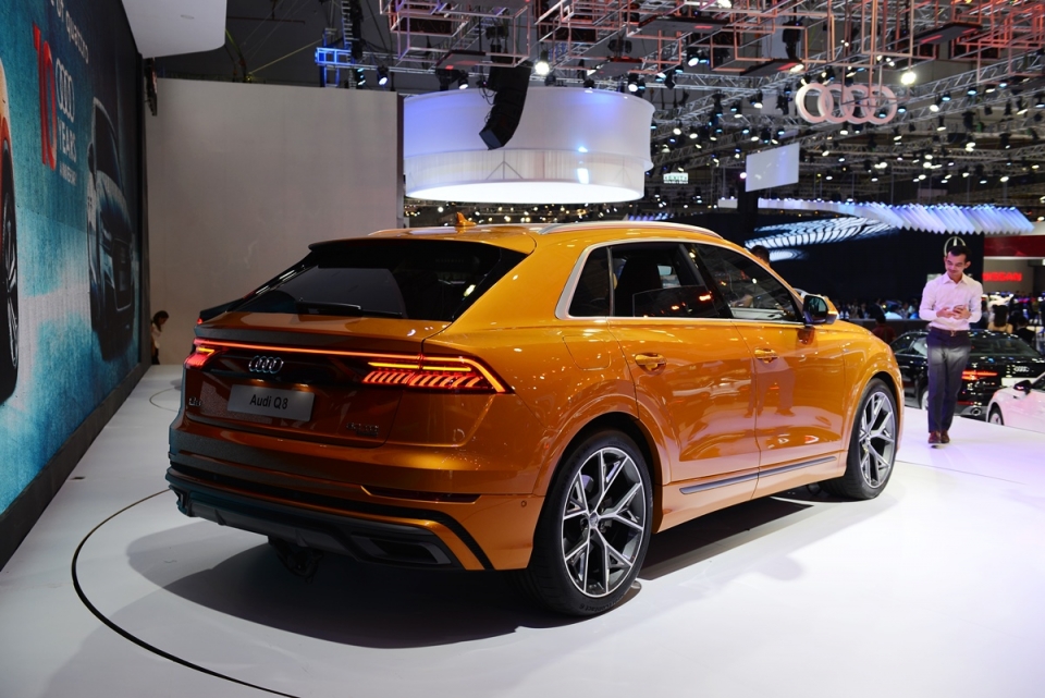 vms 2018 gian hang audi hut khach voi hai ngoi sao a7 sportback va q8