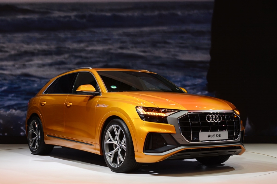 vms 2018 gian hang audi hut khach voi hai ngoi sao a7 sportback va q8