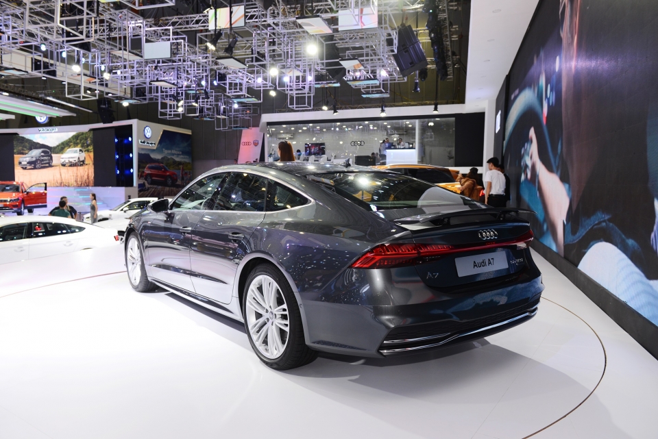 vms 2018 audi ra mat a7 sportback 2019 hap dan va day cong nghe