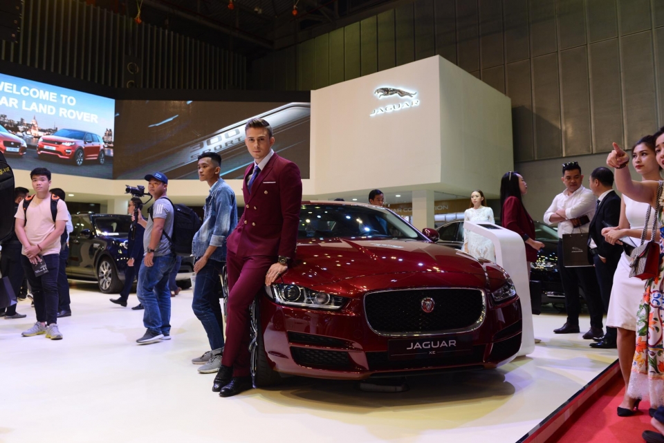 Jaguar Land Rover và không gian sang trọng, thể thao vms2018 jaguar land rover va khong gian sang trong the thao