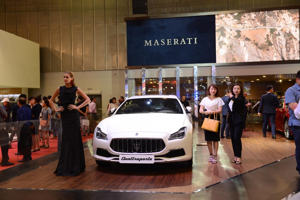 Ngắm dàn xe Ý của Maserati tại Việt Nam Motor Show 2018 vms2018 ngam dan xe y cua maserati tai viet nam motor show 2018