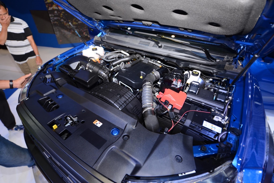Bán tải Ford Ranger Raptor giá gần 1,2 tỷ đồng có gì đặc biệt? ban tai ford ranger raptor gia gan 12 ty dong co gi dac biet