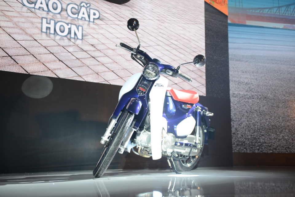 Super Cup C125 - huyền thoại trở lại Việt Nam với giá 85 triệu đồng super cup c125 huyen thoai tro lai viet nam voi gia 85 trieu dong