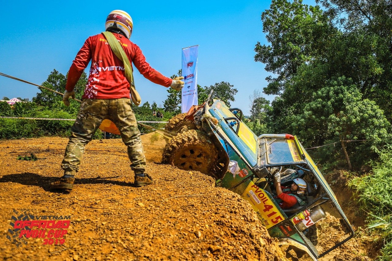 Tổng kết giải đua xe địa hình lớn nhất Việt Nam PVOIL VOC 2019 tong ket giai dua xe dia hinh lon nhat viet nam pvoil voc 2019