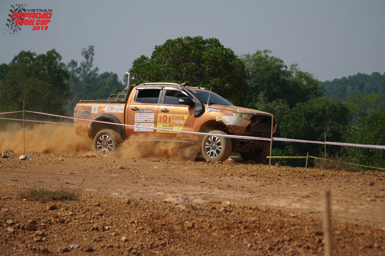 Bán tải Ford đến từ Mỹ “đại náo” giải đua xe off-road PVOIL VOC 2019 ban tai ford den tu my dai nao giai dua xe off road pvoil voc 2019