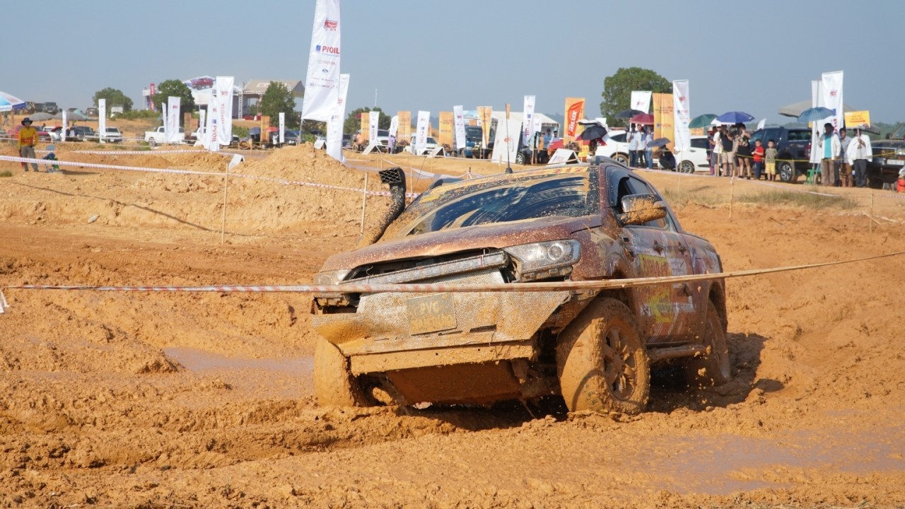 Bán tải Ford đến từ Mỹ “đại náo” giải đua xe off-road PVOIL VOC 2019
