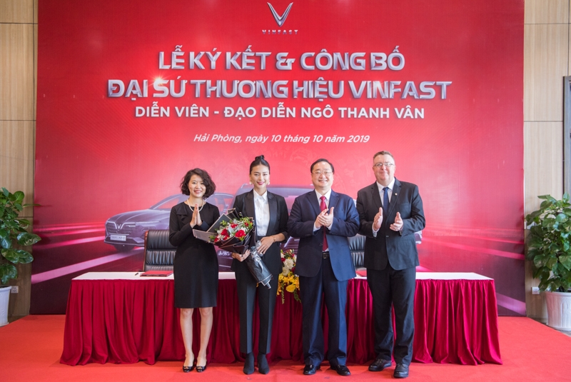 "Đả nữ" Ngô Thanh Vân lái thử xe Vinfast da nu ngo thanh van tro thanh dai su thuong hieu cho vinfast