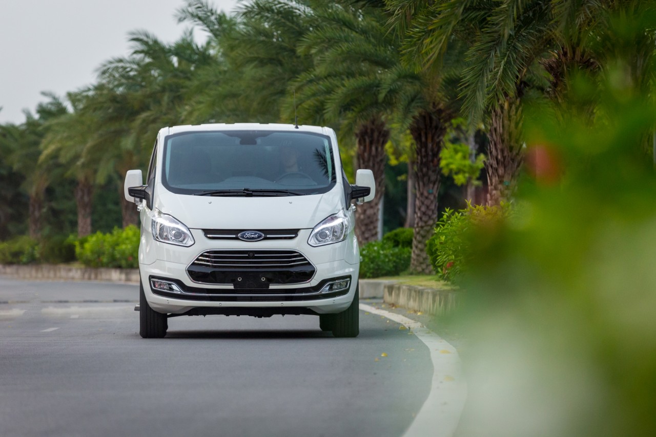 Ford Tourneo: MPV đa dụng giá tốt nhất phân khúc ford tourneo mpv da dung gia tot nhat phan khuc