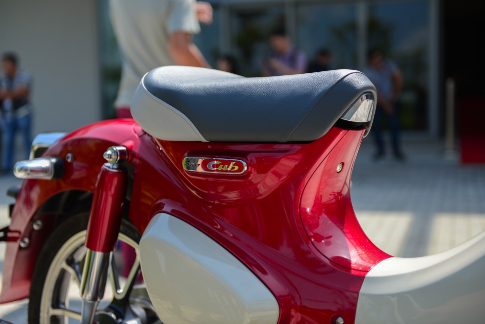 chi tiet honda super cub c125 gia 85 trieu vua ra mat o viet nam