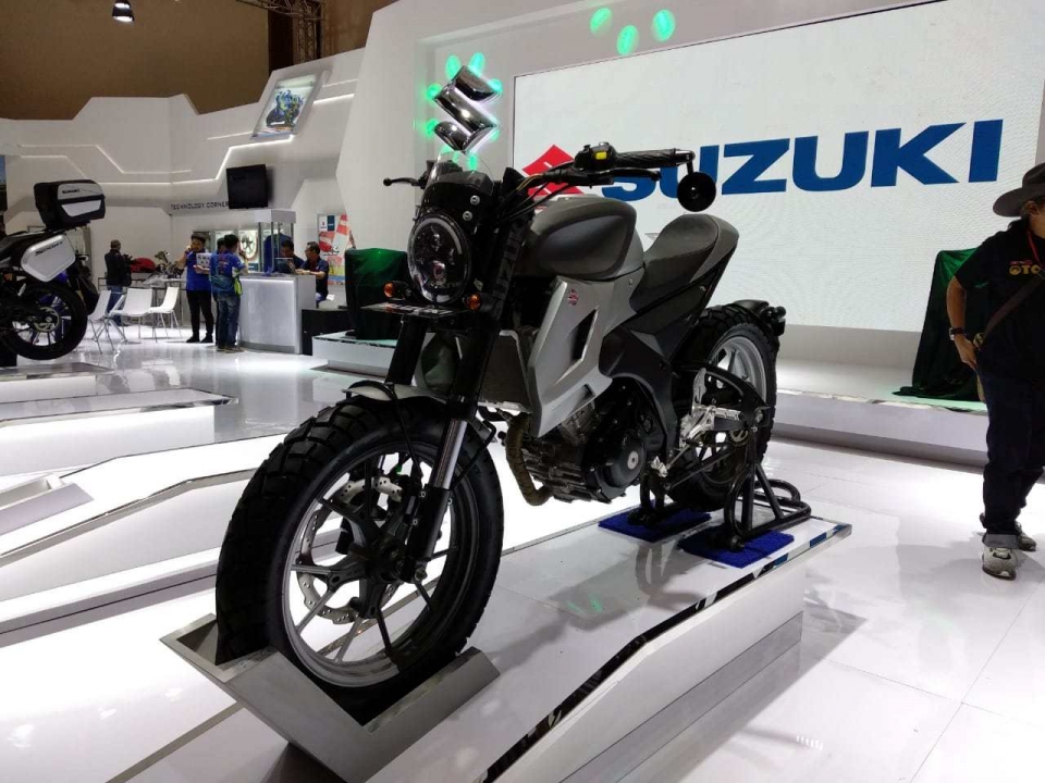 Suzuki ra mắt concept Bandit, bản nâng cấp hầm hố của GSX-S150 suzuki ra mat concept bandit ban nang cap ngoai hinh ham ho cua gsx s150