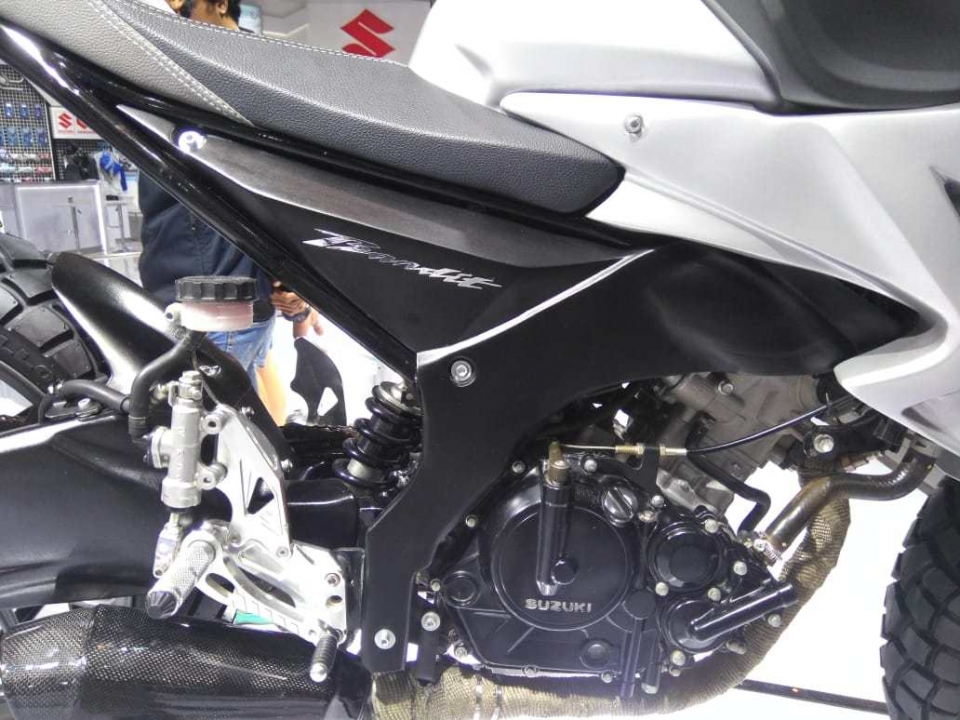 Suzuki ra mắt concept Bandit, bản nâng cấp hầm hố của GSX-S150 suzuki ra mat concept bandit ban nang cap ngoai hinh ham ho cua gsx s150