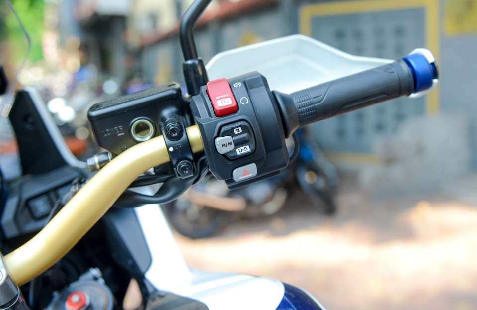 Honda Africa Twin bản kỷ niệm 30 năm đầu tiên tại Việt Nam, giá 600 triệu honda africa twin ban ky niem 30 nam dau tien tai viet nam gia 600 trieu
