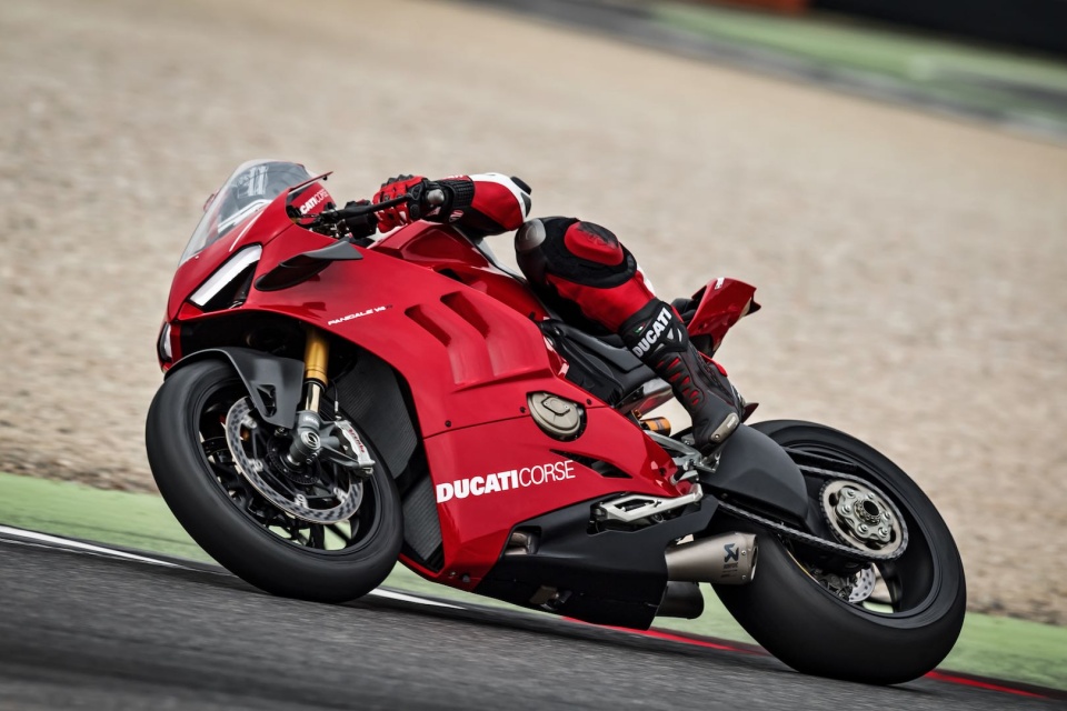 Ducati Panigale V4 R 2019: Siêu mô tô thương mại mạnh nhất của hãng xe Ý ducati panigale v4 r 2019 sieu mo to thuong mai manh nhat cua hang xe y