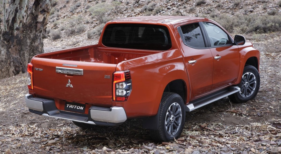 Mitsubishi Triton 2019 bản facelift ra mắt tại Thái Lan, thay đổi lớn về ngoại hình mitsubishi triton 2019 ban facelift ra mat tai thai lan thay doi lon ve ngoai hinh