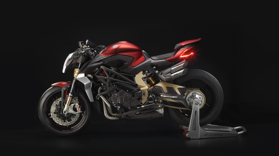 mv agusta brutale 1000 serie oro naked bike nhanh nhat hanh tinh