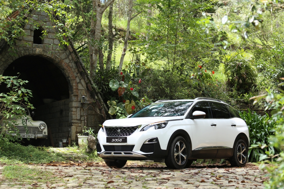 Peugeot 3008 và Peugeot 5008 kích cầu dịp cuối năm peugeot tung chuong trinh khuyen mai cho khach hang mua 3008 va 5008 dip cuoi nam