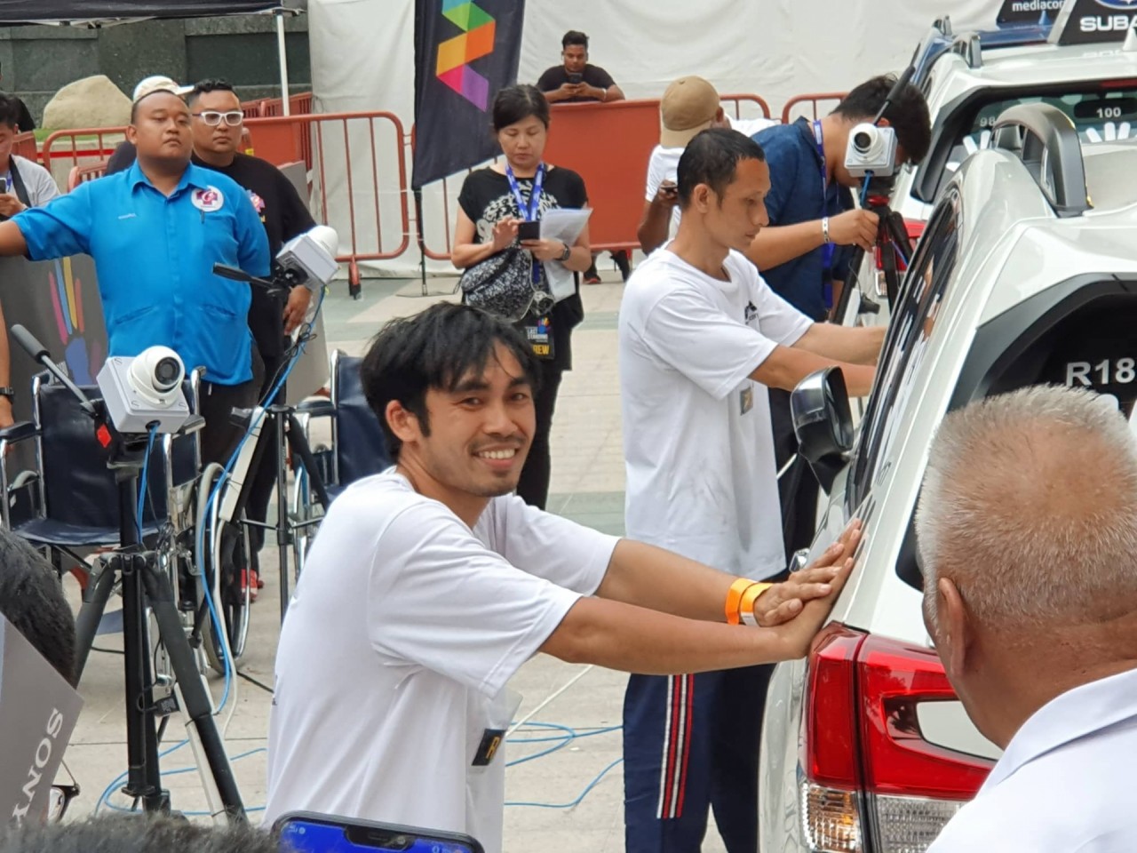 Người Việt suýt chiến thắng trong cuộc thi Subaru Palm Challenge nguoi viet suyt chien thang trong cuoc thi subaru palm challenge