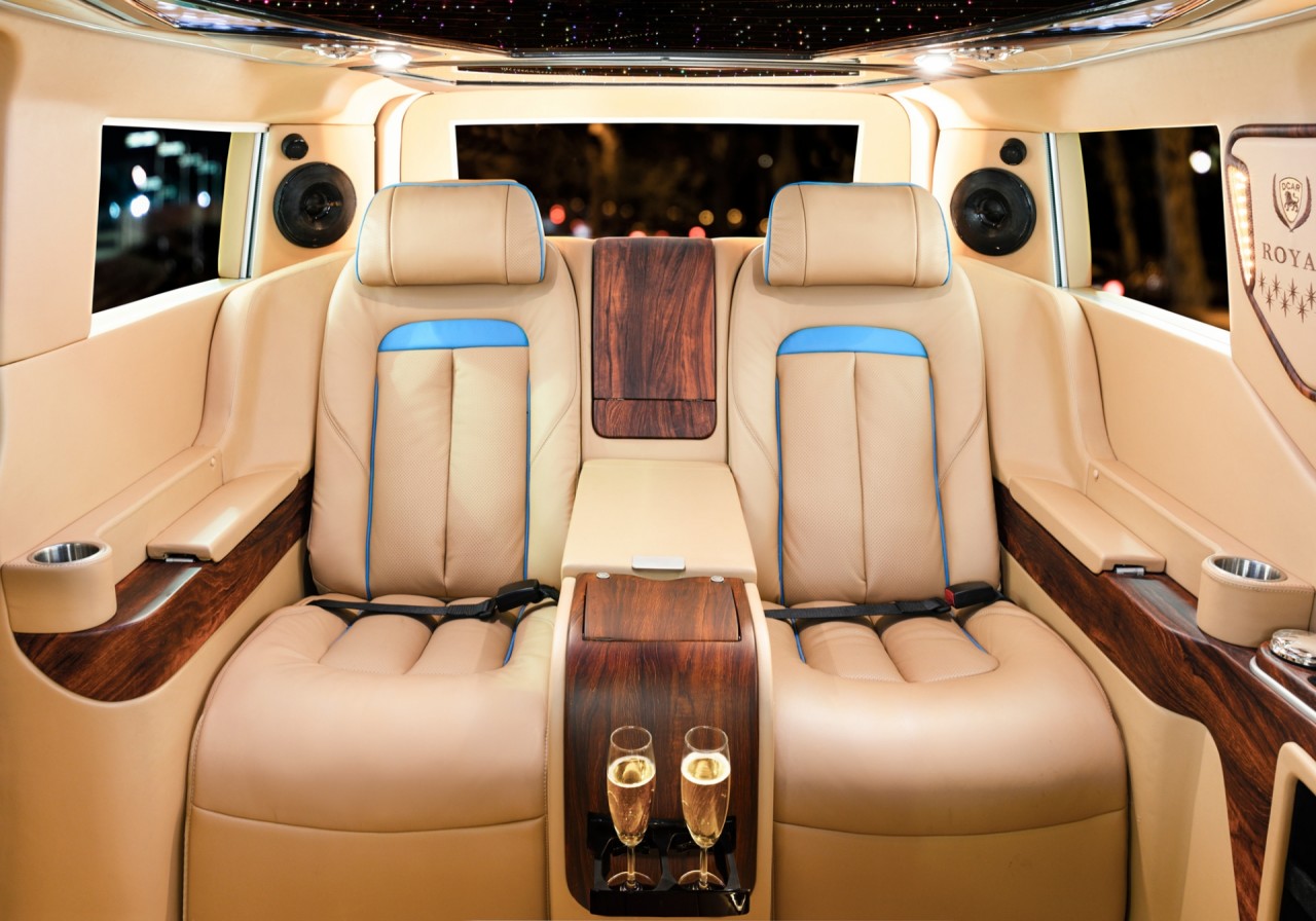 DCar ra mắt xe Dcar Royal dcar royal lay cam hung tu rolls royce cullinan