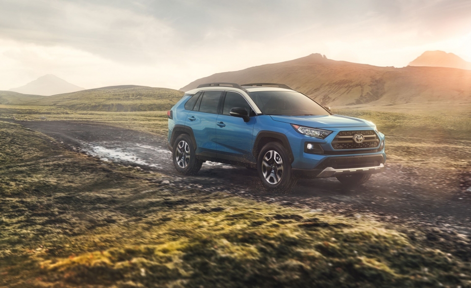 Toyota RAV4 2019: Rất nhiều điểm mới trừ động cơ toyota rav4 2019 cai gi cung moi tru dong co