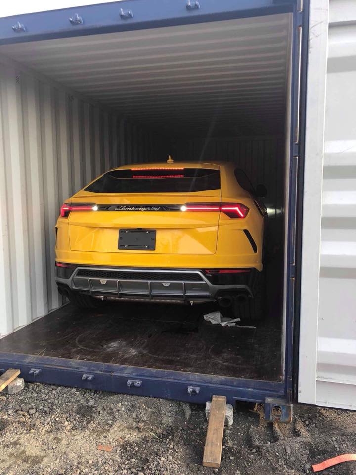 Lamborghini Urus thứ ba về Việt Nam với màu sơn vàng nổi bật lamborghini urus thu ba ve viet nam voi mau son vang noi bat