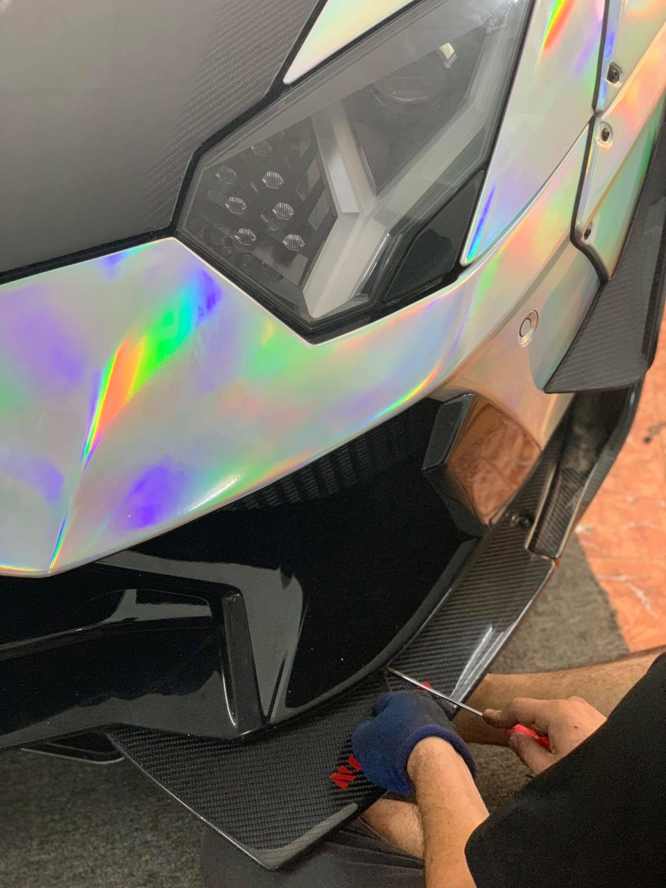 Lamborghini Aventador độ Liberty Walk độc nhất Việt Nam khoác dàn áo chrome 7 màu lamborghini aventador do liberty walk doc nhat viet nam khoac dan ao chrome 7 mau ruc ro