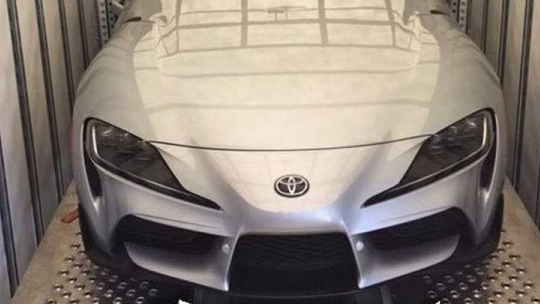 Toyota Supra 2020 lần đầu lộ diện phiên bản thương mại