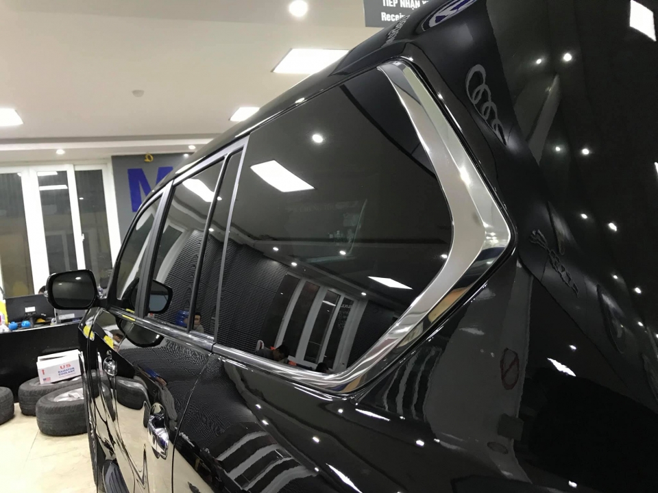 Lexus LX570 đời 2008 'phẫu thuật thẩm mỹ' thành 2018 của đại gia Nghệ An lexus lx570 doi 2008 phau thuat tham my thanh 2018 cua dai gia nghe an